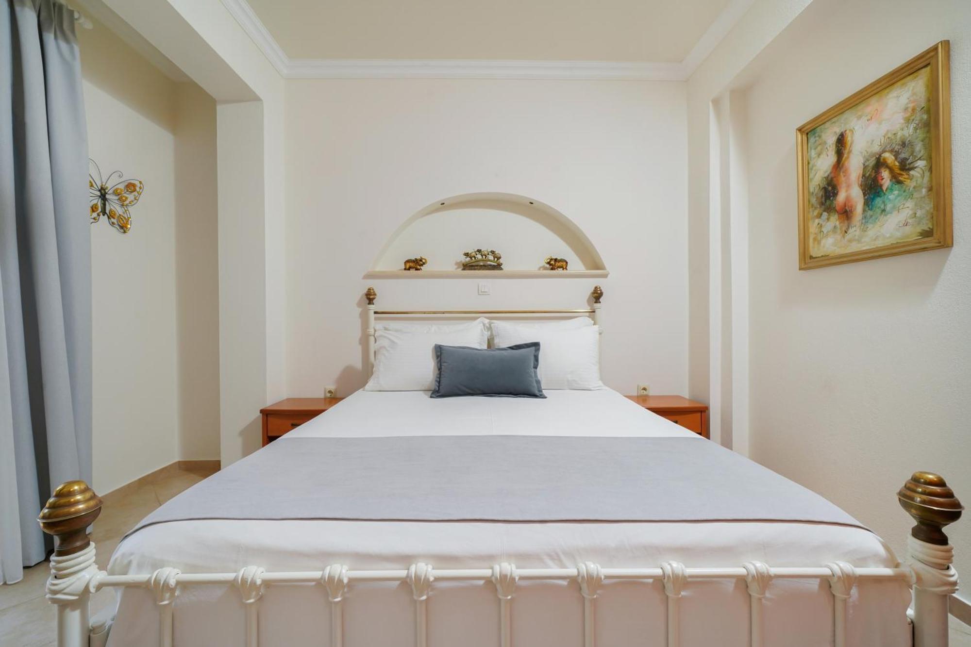 εsperides Apartment *